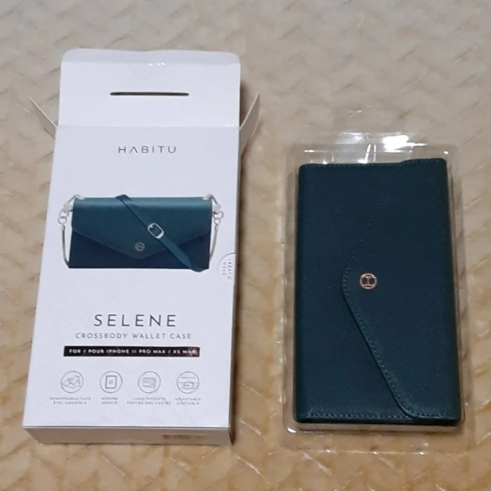 Habitu Selene Crossbody Wallet Case NIB for IPhone 11 Pro Max/XS Max.